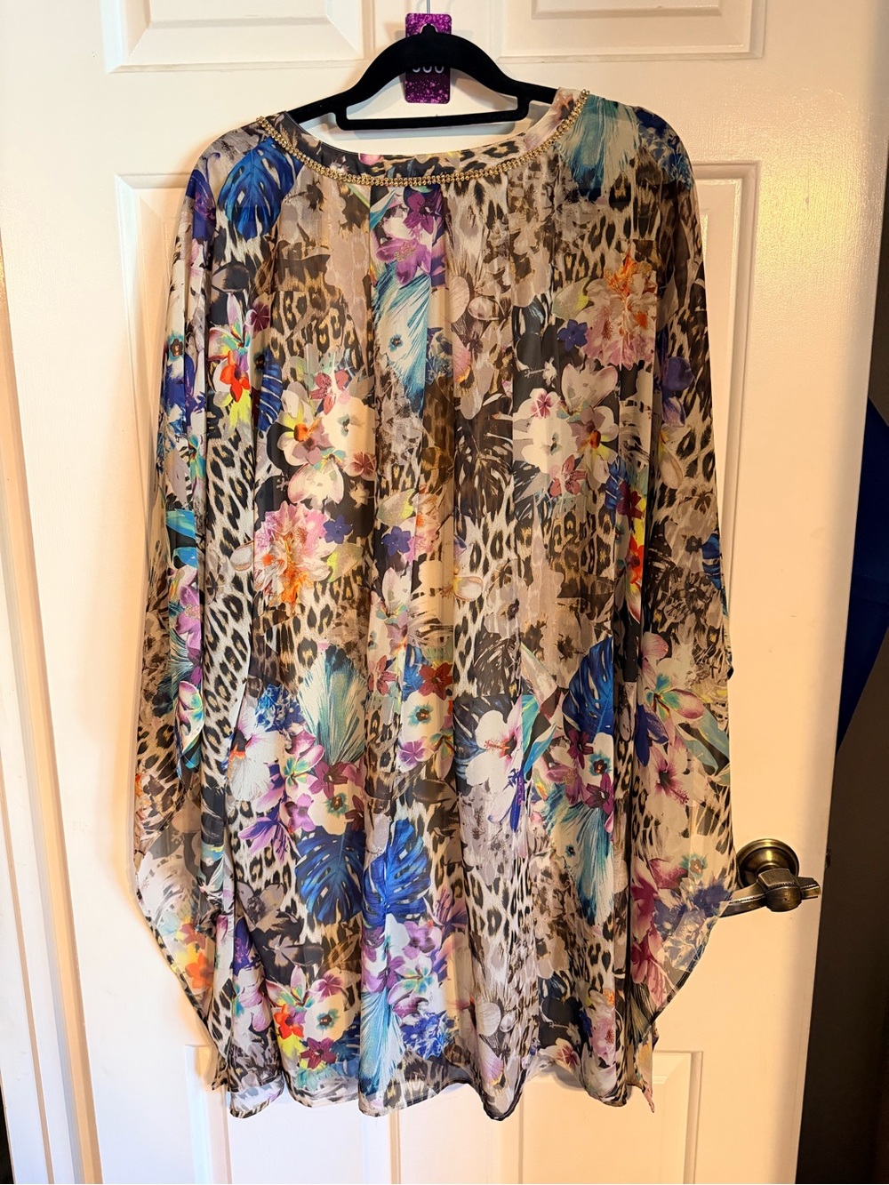 Jennifer Lopez Multicolor Floral & Leopard V-Neck Tunic - Picture 7 of 7